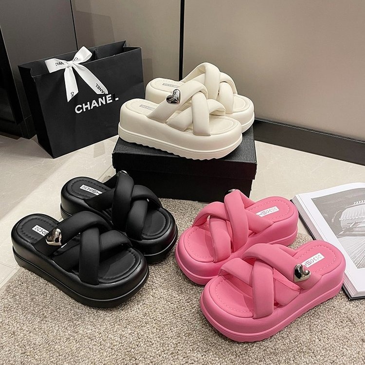 夏の新スタイルの女性のスリッパ屋外クロス厚底ビーチサンダルカジュアルプラットフォーム女性の靴