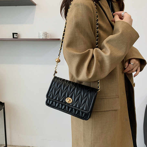 ファッション夏のチェーンクロスボディバッグダイヤモンドデザイナー女性 Pu レザースクエアハンドバッグ女性のための