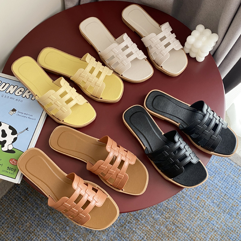 夏スリッパ女性フラット高級屋外ビーチフリップフロップ女性サンダルトレンドブランドデザインスライド靴女性のための