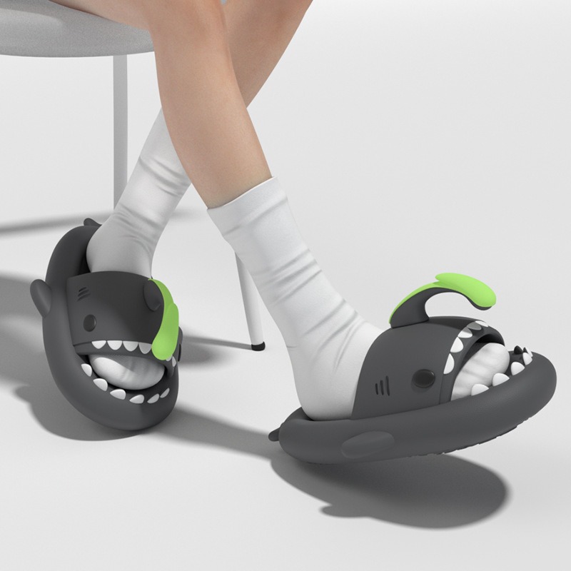 4 センチメートル厚底サメスリッパ女性カップルの屋内と屋外のランタン魚スリッパ男のアンチスキッドホームクール 2024 夏