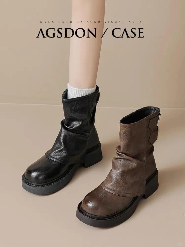 クール&シックの究極のガイド：あらゆる旅のためのあなたの必須の革のブーツ