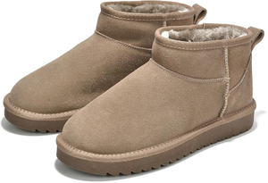 丈夫な冬用ブーツ: 本革と心地よいフェイクファーの裏地