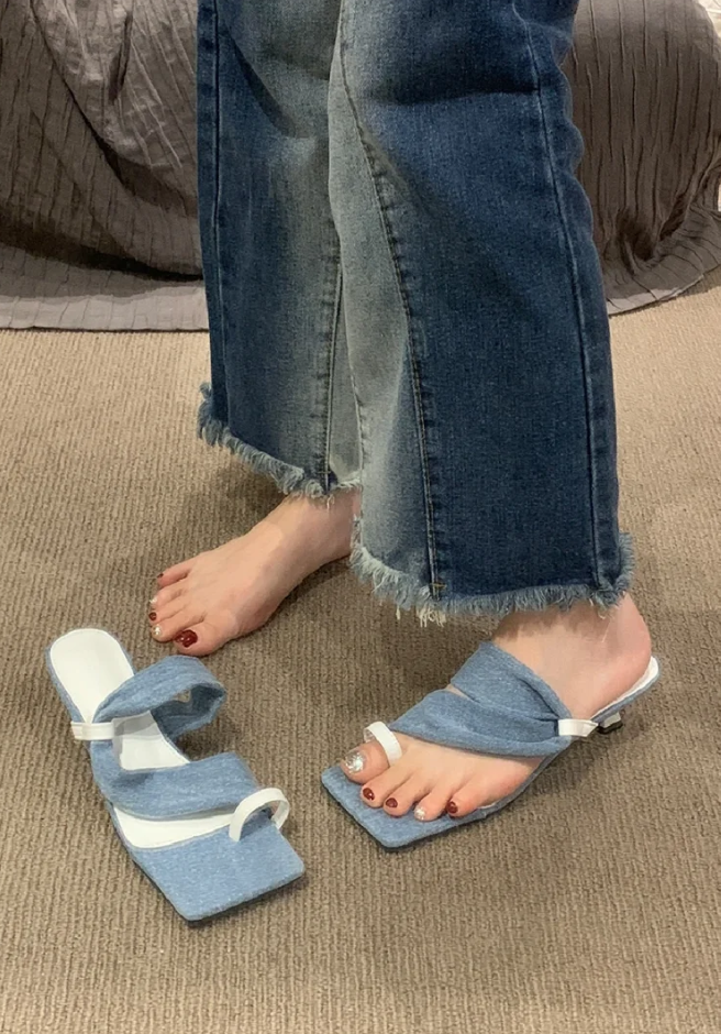 夏スリッパファッション女性靴女性屋外屋内ビーチシューズカジュアル美しいかわいい靴サンダル熱い販売フラットスリッパ夏のビーチスライド靴スリッパカジュアルサンダル女性と女性のための