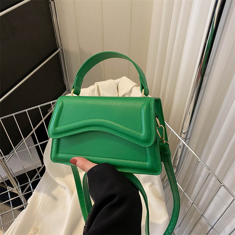 ホットセールショルダーバッグ、レザーショルダーバッグ、クロスボディショルダーバッグ、女性ショルダーバッグ、フラップスリングショルダーバッグ