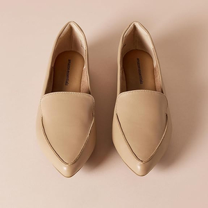 レディースエッセンシャルレディースローファーフラットビジネスカジュアルドレスシューズ2025ファッションレザーの女性のローファー&スリップオン