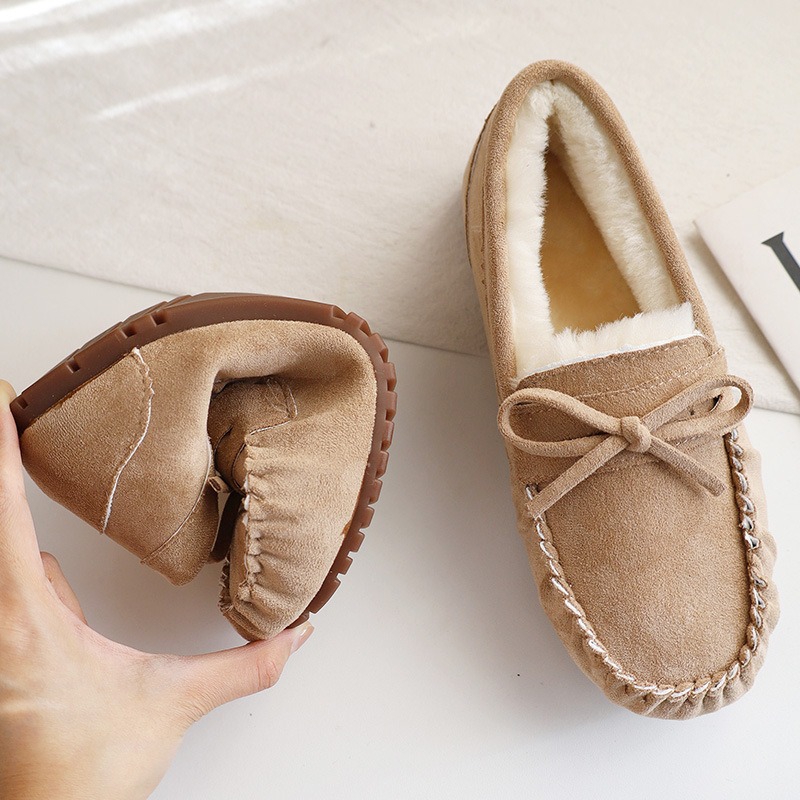 女性カジュアルフラットシューズ女性のモカシンソフトローファーファッション快適な暖かい豪華な弓スリップオン女性の綿の靴